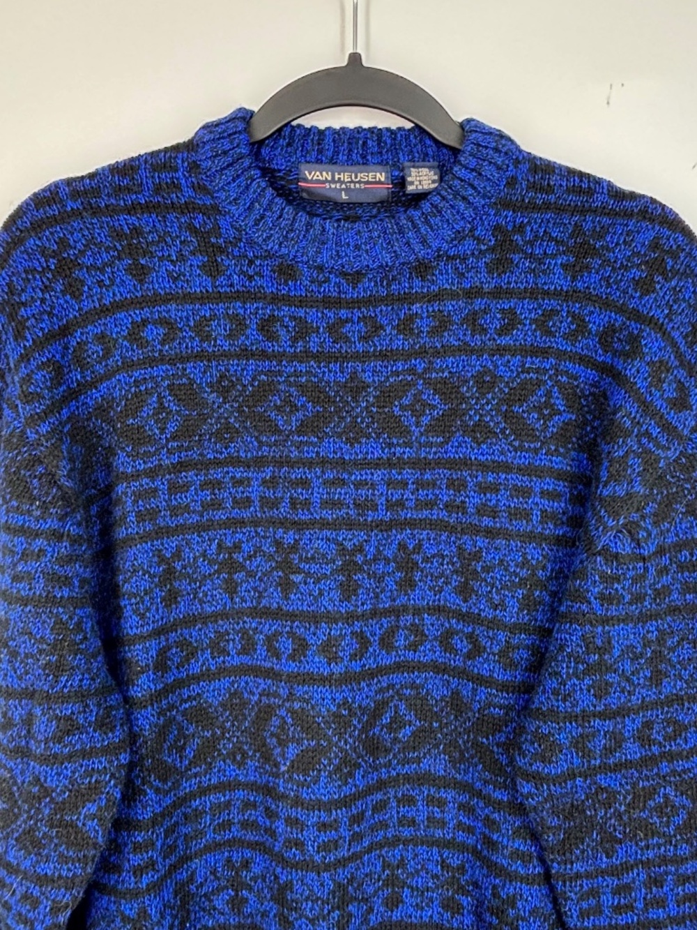 Vintage Van Heusen Mens Large Pullover Sweater Blue Black Fair Isle Wool Acrylic